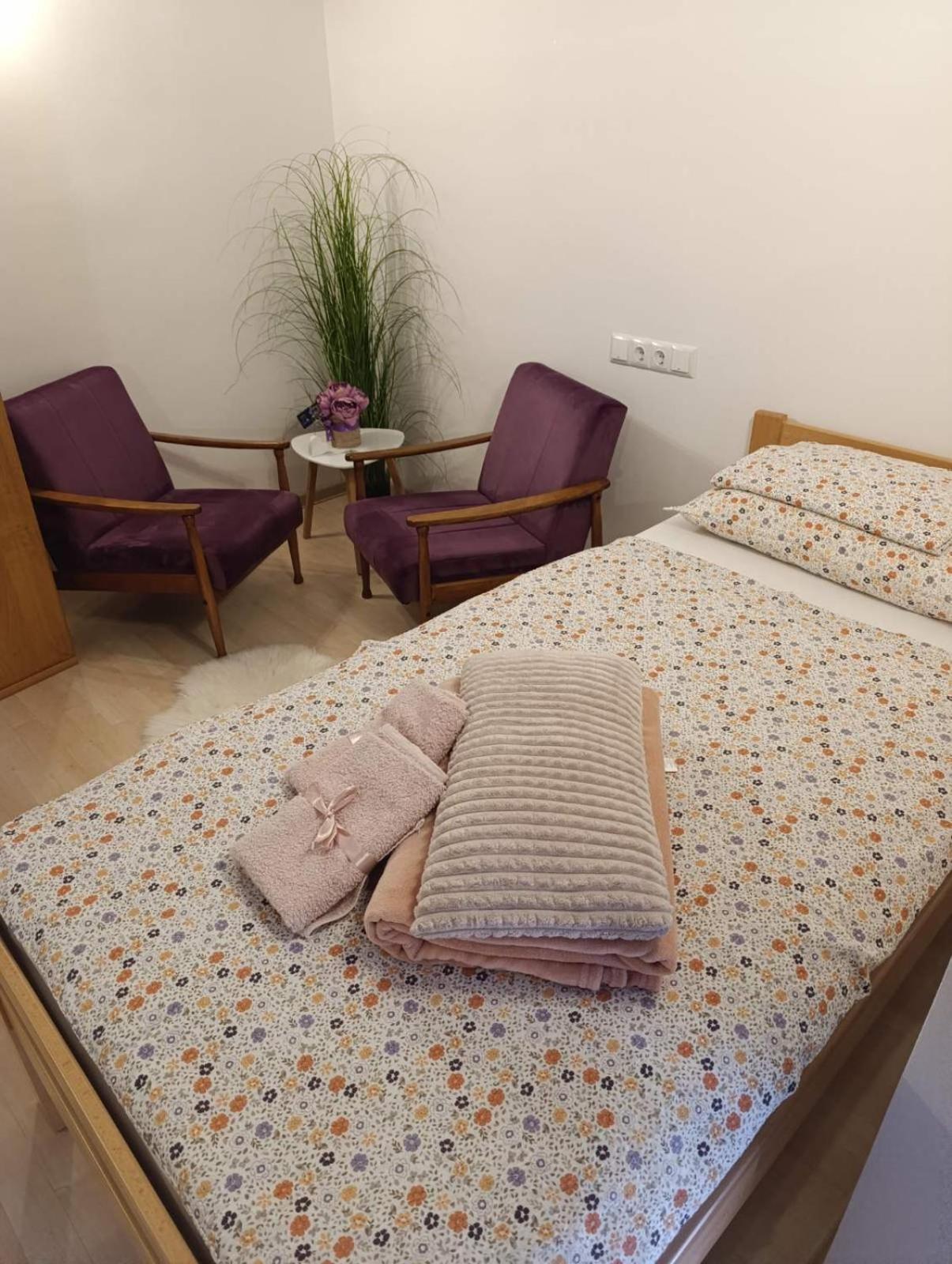 Naid Apartmani Kulen Vakuf Εξωτερικό φωτογραφία