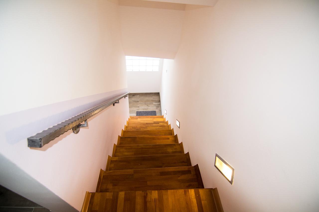 Naid Apartmani Kulen Vakuf Εξωτερικό φωτογραφία